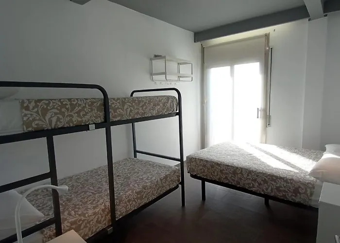 Hostel Plaza Universitat Private *